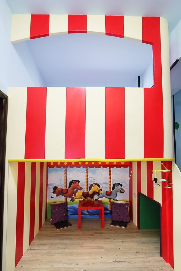 Jack Castle Apartment Тайнан Екстериор снимка